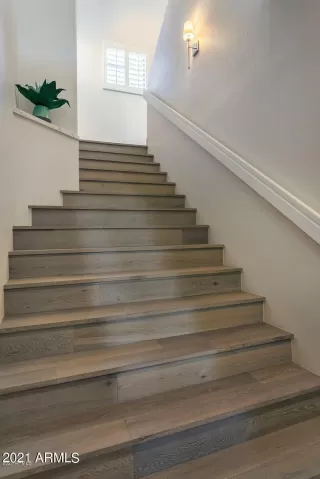 Photo #5: 6297061 Listing