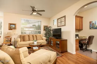 Photo #4: 6297193 Listing