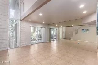 Photo #4: 6297246 Listing