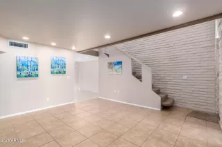 Photo #5: 6297246 Listing