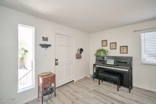 Photo #5: 6297427 Listing