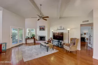 Photo #5: 6297497 Listing