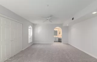 Photo #5: 6297523 Listing