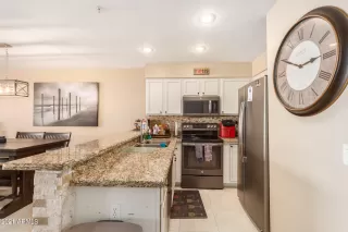 Photo #6: 6298172 Listing