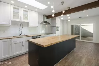 Photo #2: 6298468 Listing