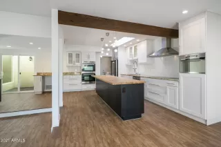 Photo #4: 6298468 Listing