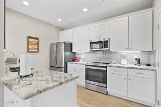 Photo #2: 6298646 Listing 