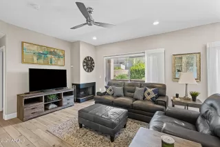 Photo #3: 6298646 Listing 