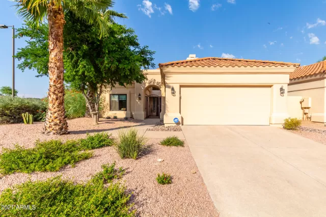 MLS: 6298686 Condo For Sale