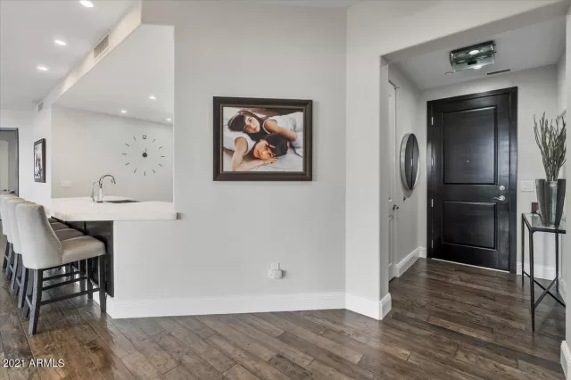 MLS: 6298835 Condo For Sale