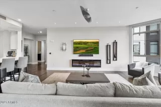 Photo #5: 6298835 Listing