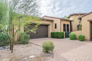 Photo #2: 6298952 Listing