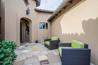 Photo #4: 6298952 Listing