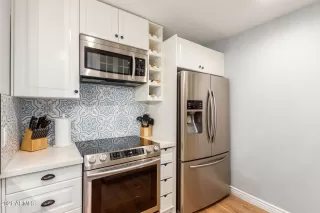 Photo #1: 6299028 Listing 