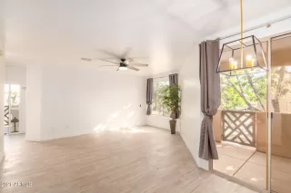 Photo #3: 6299037 Listing 