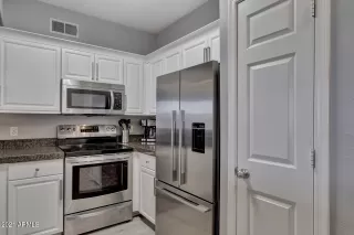 Photo #2: 6299069 Listing