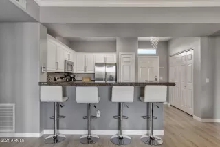 Photo #5: 6299069 Listing