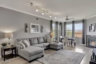 Photo #6: 6299069 Listing