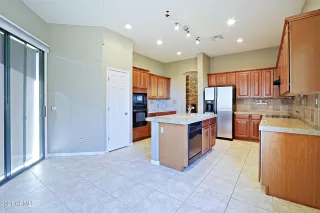 Photo #4: 6299085 Listing