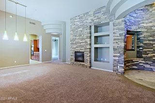 Photo #6: 6299085 Listing