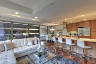 Photo #3: 6299165 Listing