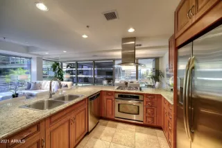 Photo #4: 6299165 Listing