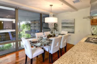 Photo #6: 6299165 Listing