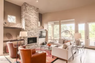 Photo #2: 6299173 Listing