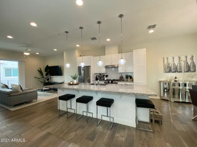 MLS: 6299458 Condo For Sale