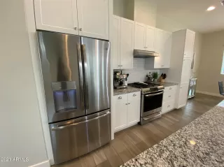 Photo #6: 6299458 Listing