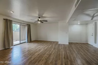 Photo #5: 6299499 Listing