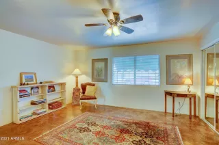 Photo #5: 6299517 Listing