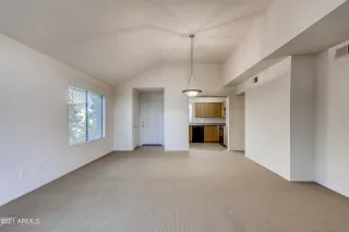 Photo #2: 6299553 Listing