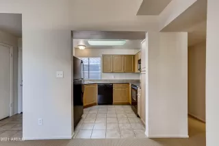 Photo #4: 6299553 Listing