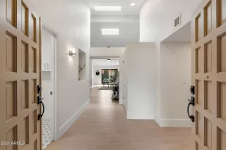 Photo #2: 6299673 Listing