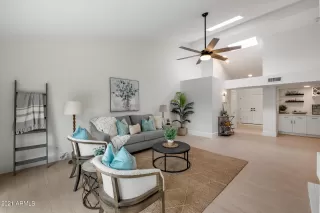 Photo #6: 6299673 Listing
