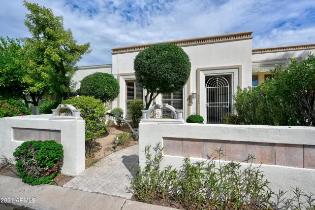 MLS: 6299674 Condo For Sale