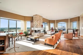 Photo #5: 6299777 Listing 