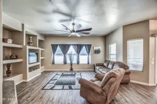Photo #3: 6299973 Listing 