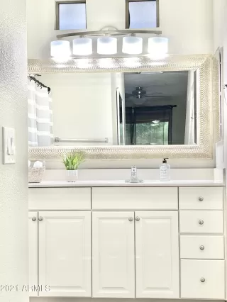 Photo #2: 6299978 Listing