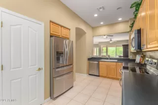 Photo #2: 6300000 Listing 