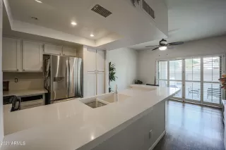 Photo #5: 6300099 Listing 