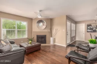 Photo #5: 6300144 Listing