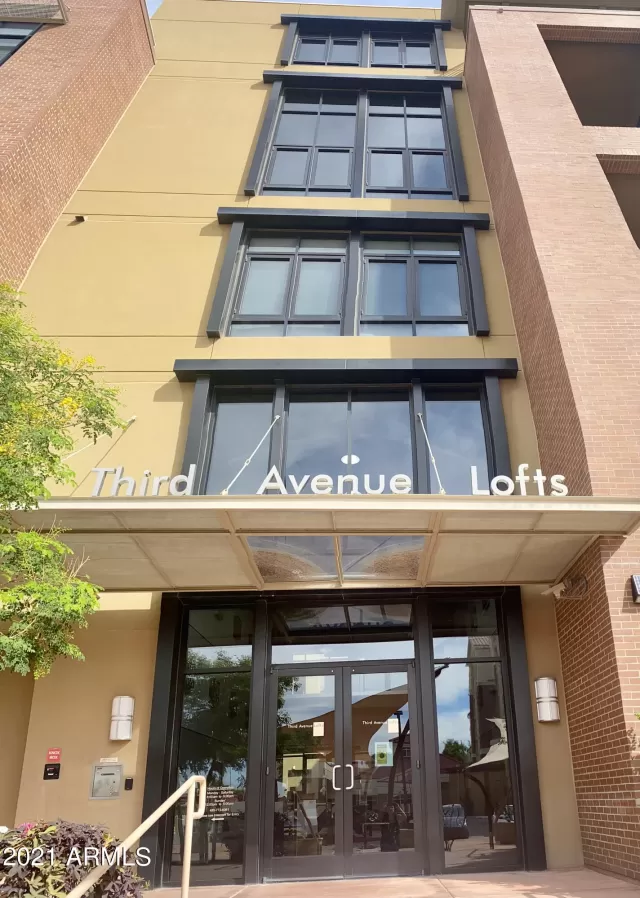 MLS: 6300313 Condo For Sale