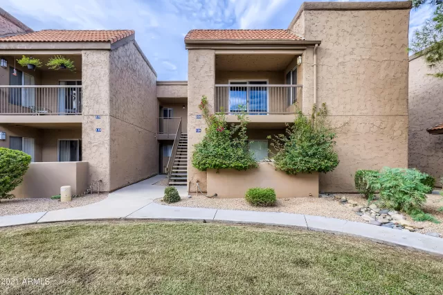 MLS: 6300442 Condo For Sale