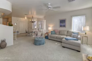 Photo #5: 6300609 Listing 