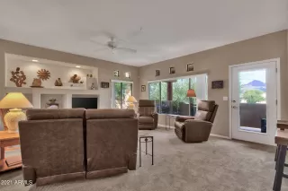 Photo #6: 6300783 Listing