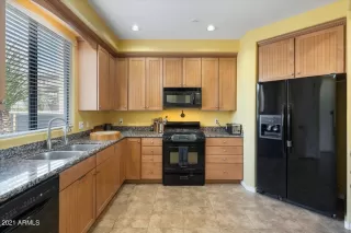 Photo #6: 6300894 Listing