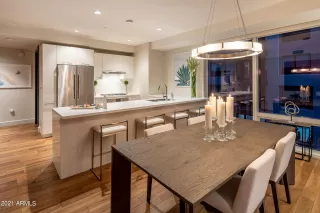 Photo #6: 6301143 Listing