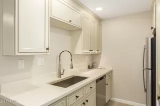 Photo #4: 6301262 Listing 